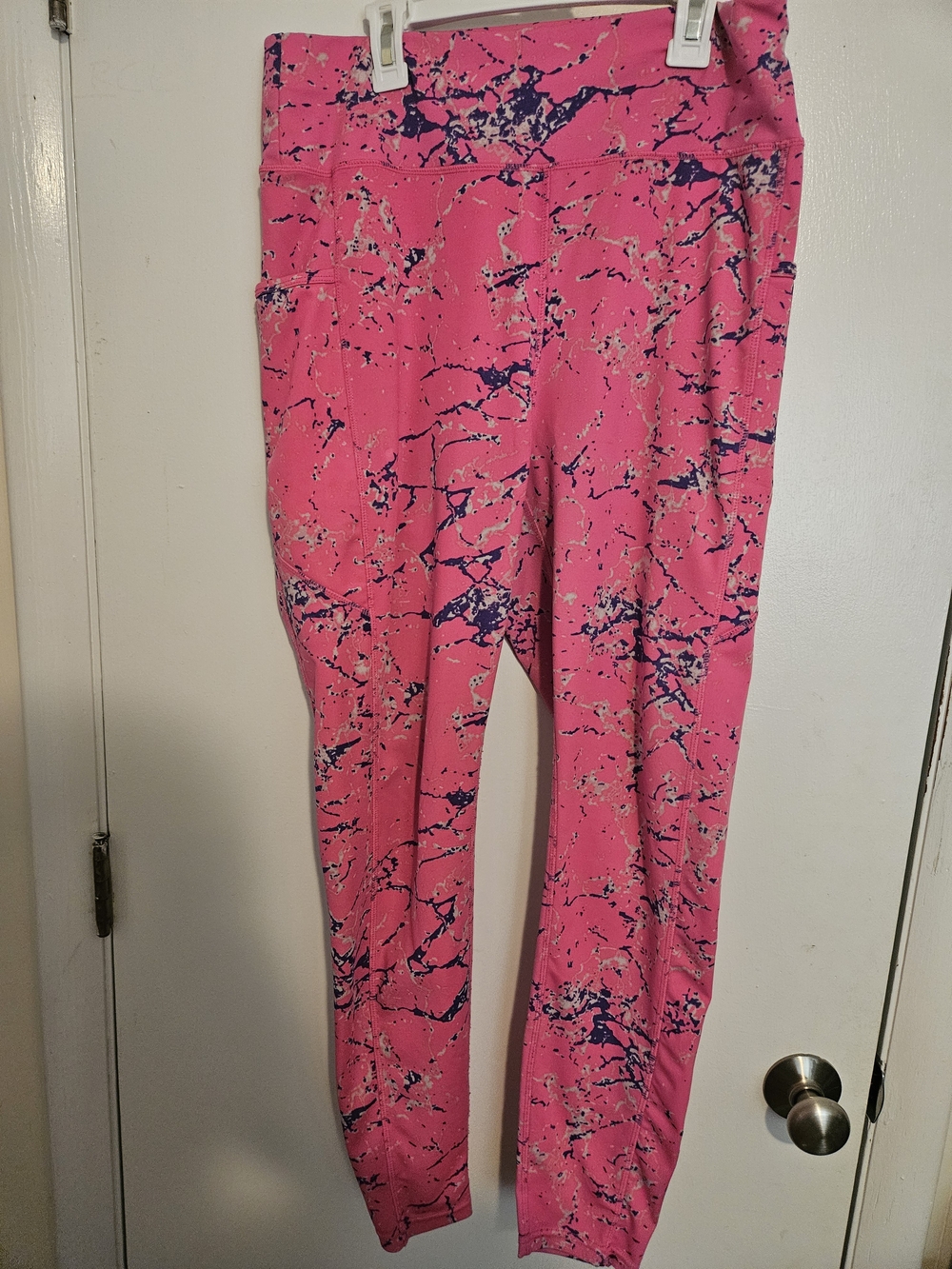 POP Fit Pink Marble High-Rise Leggings - Picture 2 of 4